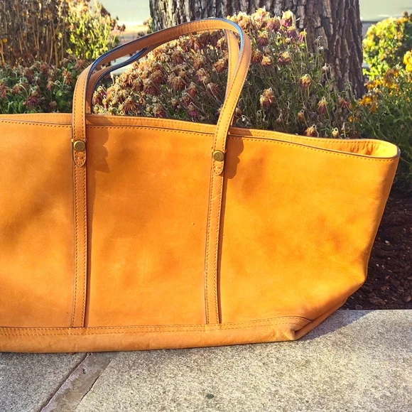 Brooks Brothers Genuine Leather Tote - Picture 6 of 7